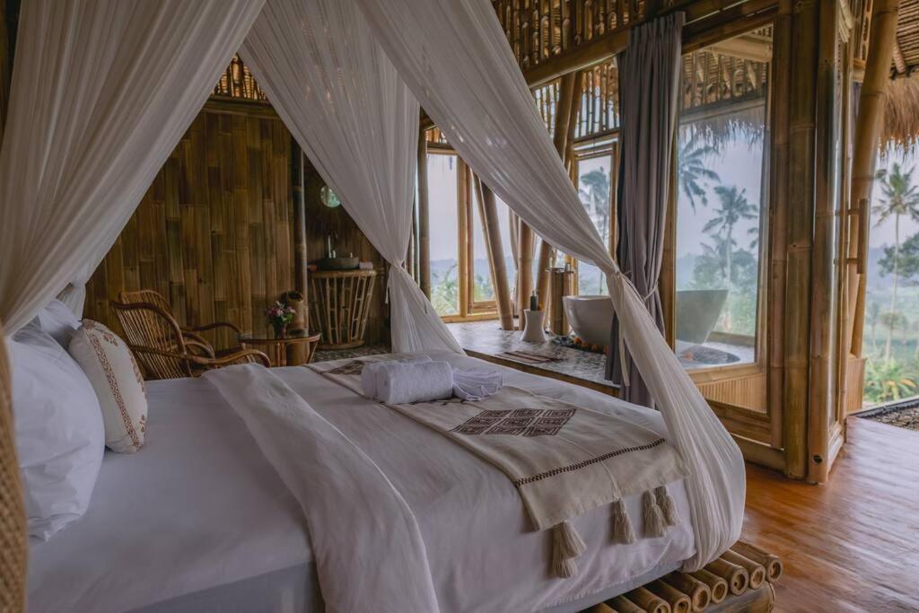 Makerti Bali~Bamboo House Villa Selat Dış mekan fotoğraf