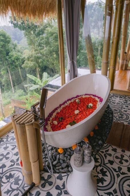 Makerti Bali~Bamboo House Villa Selat Dış mekan fotoğraf