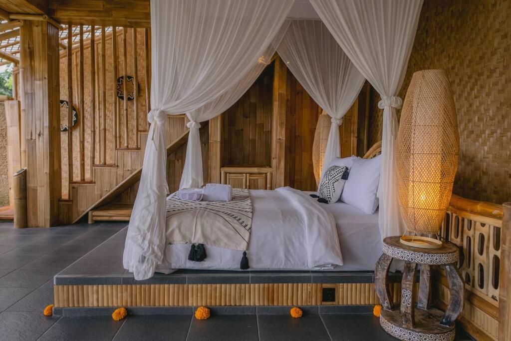Makerti Bali~Bamboo House Villa Selat Dış mekan fotoğraf