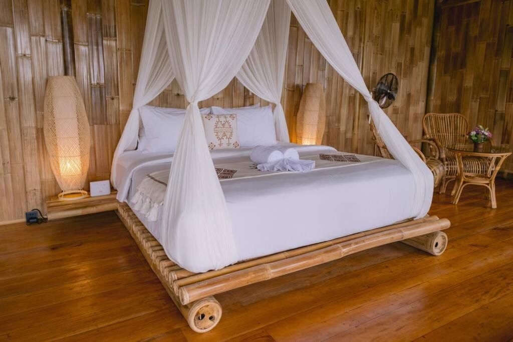 Makerti Bali~Bamboo House Villa Selat Dış mekan fotoğraf